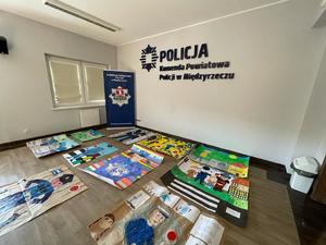 nadesłane prace w auli Komendy Powiatowej Policji w Międzyrzeczu