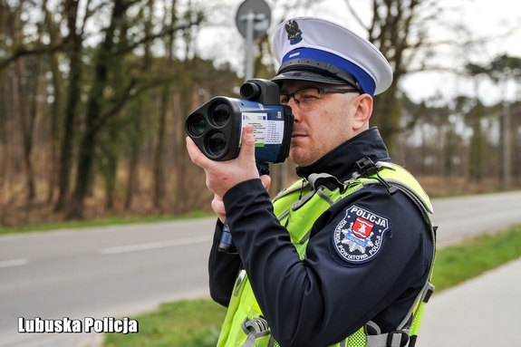 Trzeźwość i rozsądek to podstawa bezpieczeństwa- policjanci mówią stanowcze nie zagrożeniom na drodze