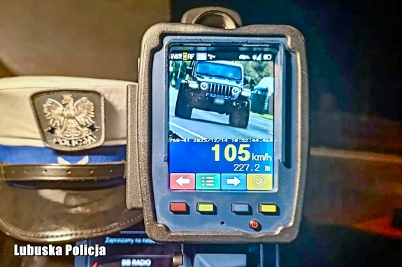 Niebezpieczna jazda przerwana przez policjantów