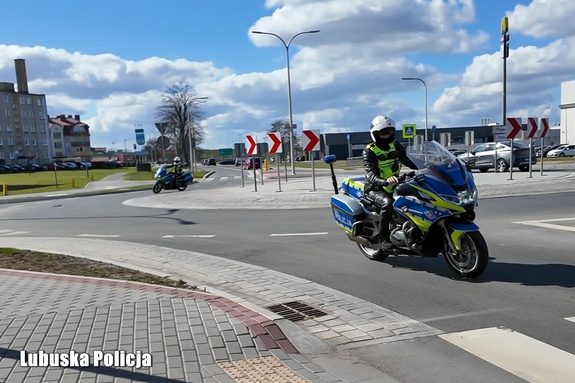 Wiosenne działania policji na drogach — motocykle wracają do służby
